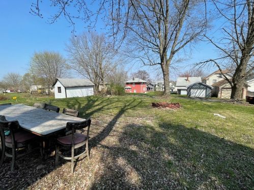 1212 Negley St, Hermitage, PA 16121-1729