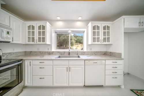 45100 Carmel Vly Rd, Greenfield CA  93927-9757 exterior