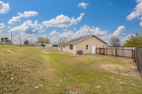 61 La Cresenta Dr, Oroville CA  95965-3510 exterior