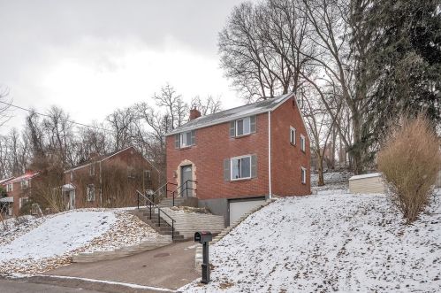 5732 Brinley Dr, Verona, PA 15147-3106