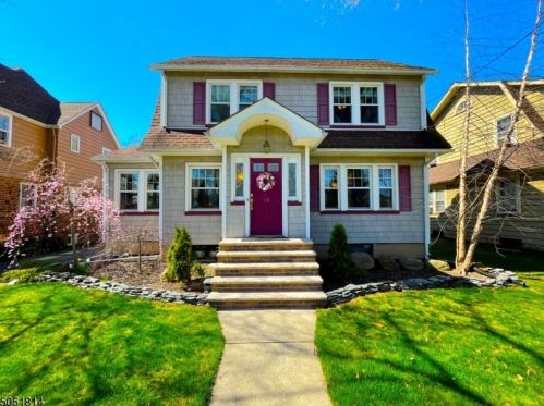 111 Alexander Ave, Nutley, NJ 07110-1403