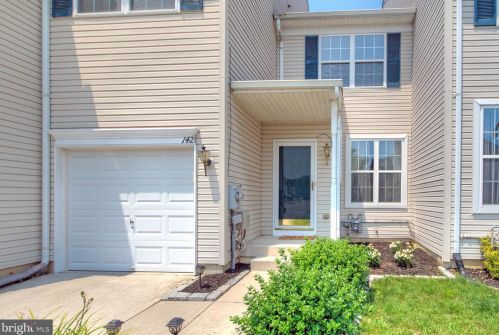 142 Pennsbury Ln, West Deptford, NJ 08096-5150
