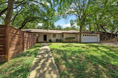 8128 Ceberry Dr, Austin TX  78759-8741 exterior