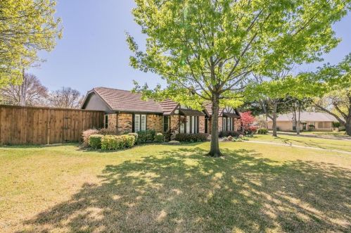 4505 Shady Lake Dr, Fort Worth, TX 76180-8073