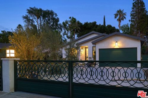 5238 Irvine Ave, North Hollywood, CA 91601-3004