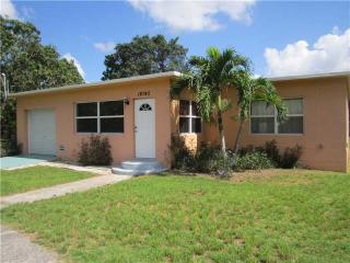 16745 232nd St, Miami, FL 33170-6601
