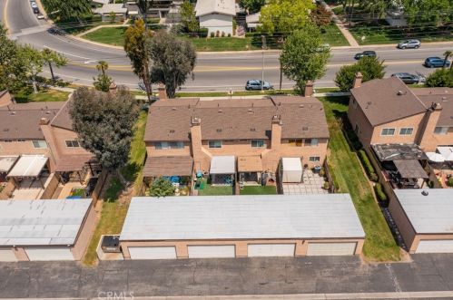 71 Center St, Redlands CA  92373-8174 exterior