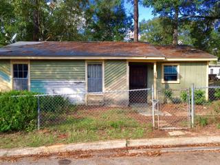 812 Palm Beach St, Tallahassee, FL 32310-5844