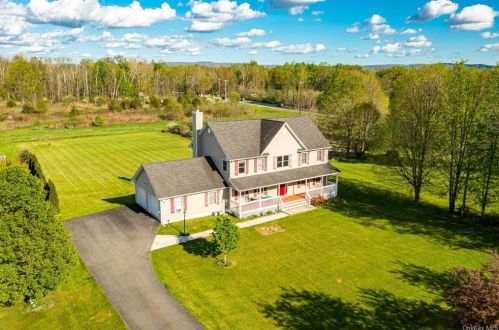 359 All Angels Hl Rd, New Hamburg NY  12590-4715 exterior