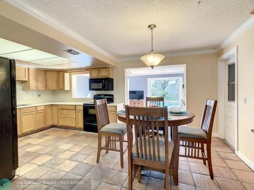 1416 32nd Ave, Vero Beach FL  32960-3188 exterior