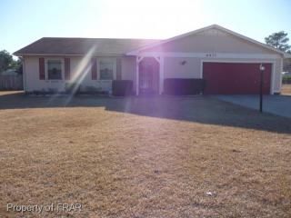 6871 Mangrove Dr, Fayetteville NC  28314-5141 exterior