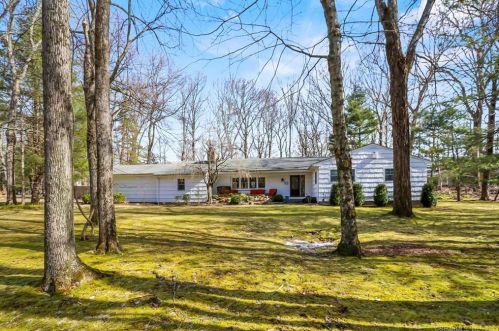 93 Rolling Ridge Rd, Stamford, CT 06903-1317