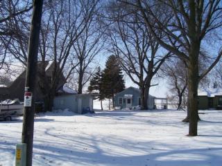 523 Long Beach Dr, Chilton, WI 53014-9124