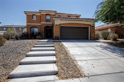 15945 Golden Meadow Ln, Victorville, CA 92394-6732