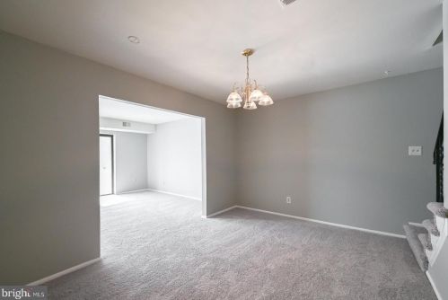 27 Providence Frg Rd, Limerick PA 19468-2905 exterior