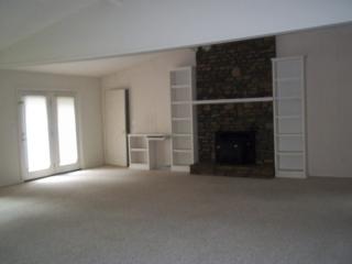 542 Rose Creek Dr, Radcliff KY  40160-9382 exterior