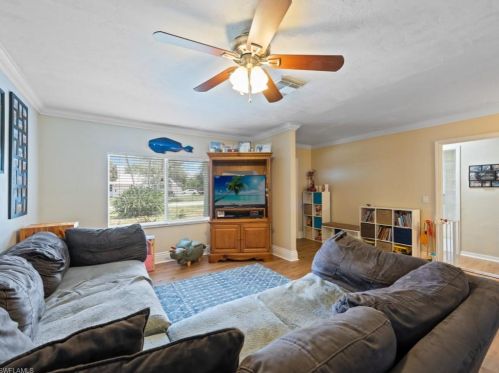 11200 Tangelo Ter, Bonita Springs, FL 34135-5717