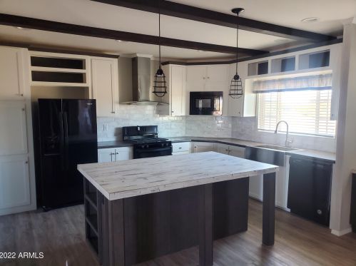 31687 Judys Rd, San Tan Valley, AZ 85143-9101