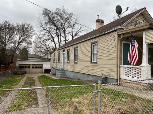 2214 Busse St, Covington, KY 41014-1634
