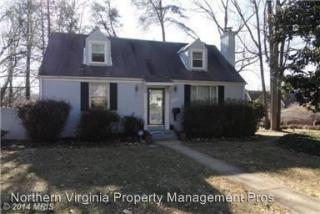 7019 Aronow Dr, Falls Church VA  22042-1804 exterior