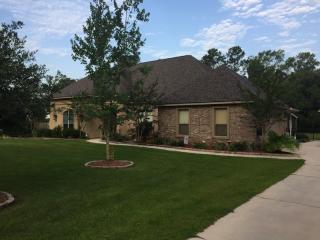 357 Perrilloux Rd, Madisonville, LA 70447-9533