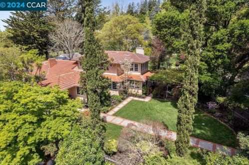 29 Brookside Rd, Orinda, CA 94563-3417