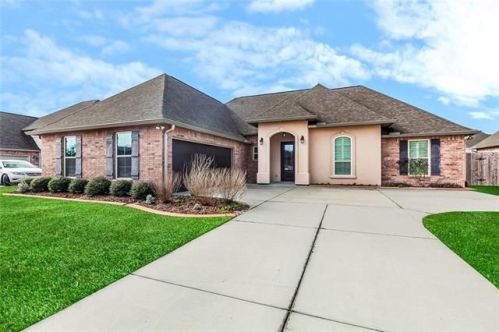 202 Raiford Oaks Blvd, Madisonville, LA 70447-9507