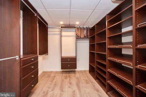 6804 Jefferson Ave, Falls Church VA  22042-1932 exterior