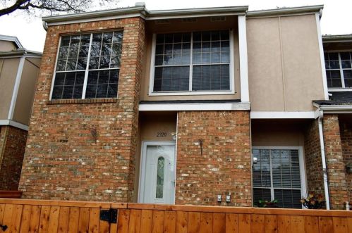 2320 Northlake Ct, Irving TX  75038-5642 exterior