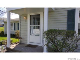 33 Falcon Ln, Fairport NY  14450-3311 exterior