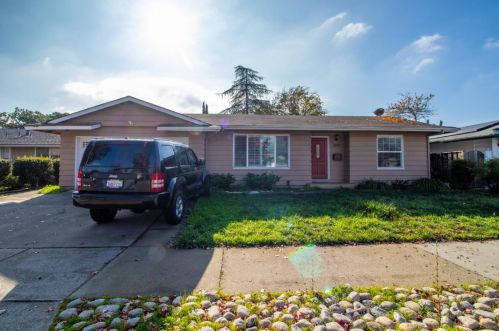 1240 Pappani Dr, Gilroy, CA 95020-3809