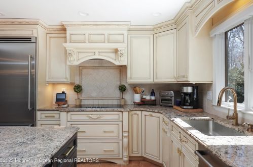 162 Borden Rd, Middletown NJ  07748-3050 exterior