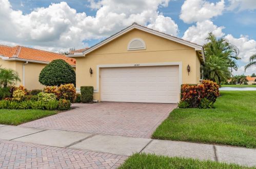 16143 Amethyst Key Dr, Wimauma FL  33598-4027 exterior