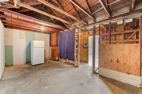 1136 92 Ave, Oakland CA 94603-1358 exterior