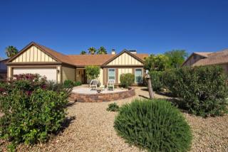8520 Corrine Dr, Peoria, AZ 85381-5136