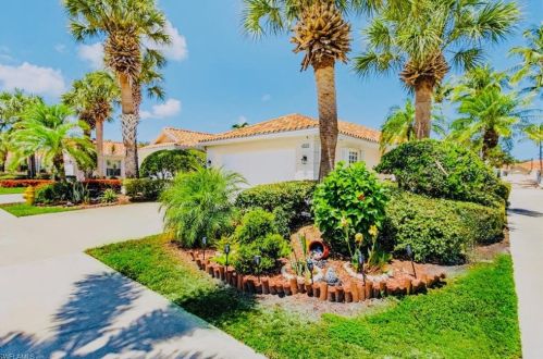 4199 Los Altos Ct, Naples FL  34109-1315 exterior