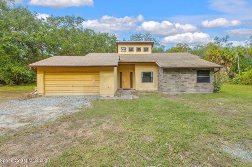 3500 Huntington Ave, Mims, FL 32754-6646