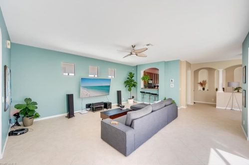 5738 Lago Villaggio Way, Naples, FL 34104-5742
