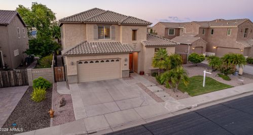 4894 Palm Beach Dr, Chandler, AZ 85249-7405