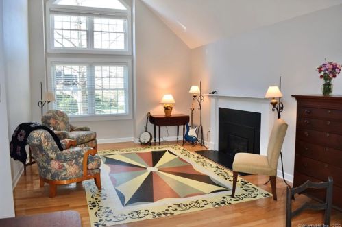 70 Woodbury Hl, Woodbury, CT 06798-2962