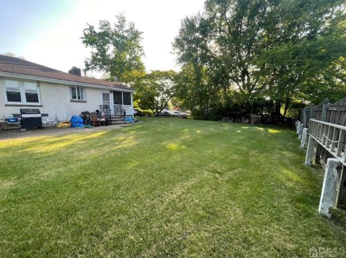 317 Merchants Ave, South Plainfield NJ  07080-3552 exterior