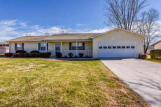 2914 Woodbine Dr, Maryville, TN 37803-0548