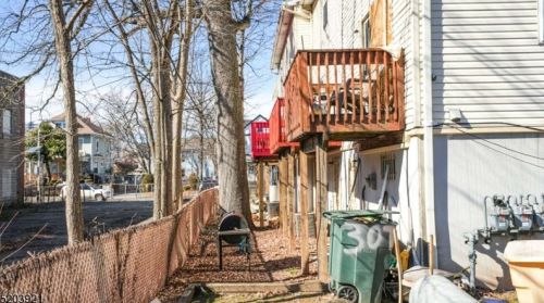 174 Clinton St, East Orange NJ  07018-3040 exterior