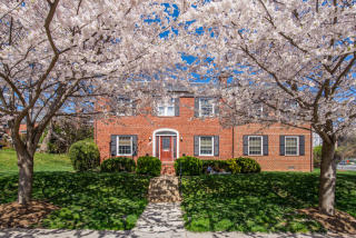 1501 Roxanna Rd, Washington, DC 20012-1227