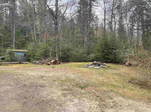 43 Brookside Ln, Danbury, NH 03230-4827