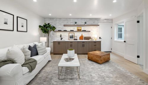 33 Rice St, Daly City CA  94014-1035 exterior