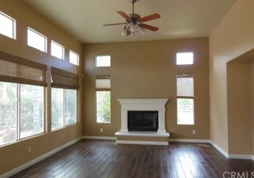 17523 7 Spg Way, Riverside CA 92504-9452 exterior