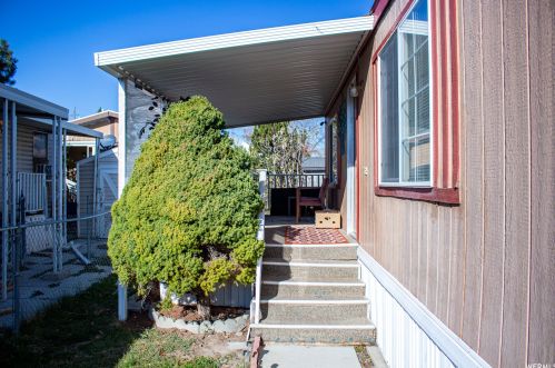 1272 Chickadee St, Salt Lake City, UT 84123-1216