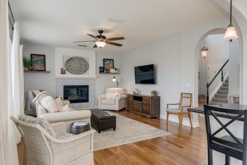 4264 Borderlands Dr, Rancho Cordova CA 95742-7754 exterior