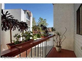 2320 La Costa Ave, Carlsbad CA  92009-6924 exterior